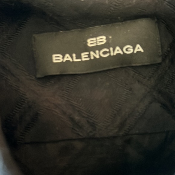 Belenciaga shirt - Picture 4 of 4